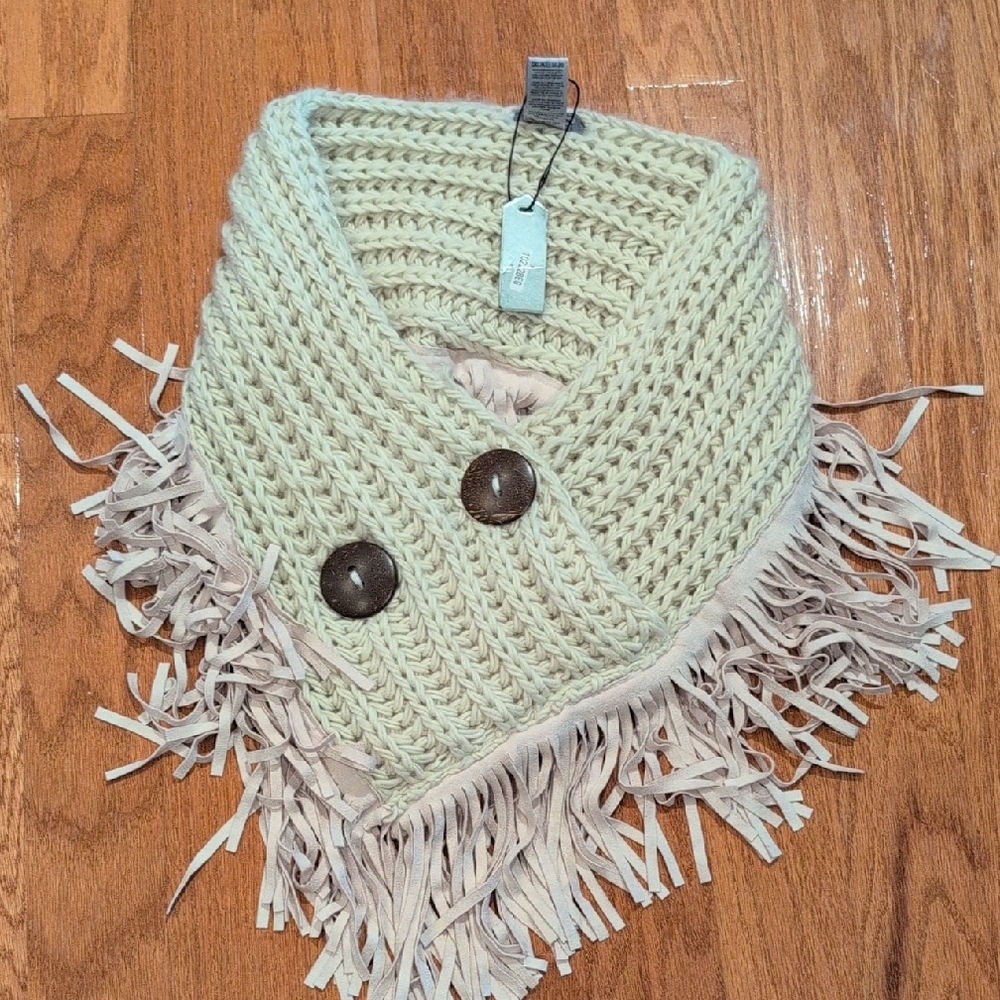 Cream Knit Buttoned Scarf with Fringe